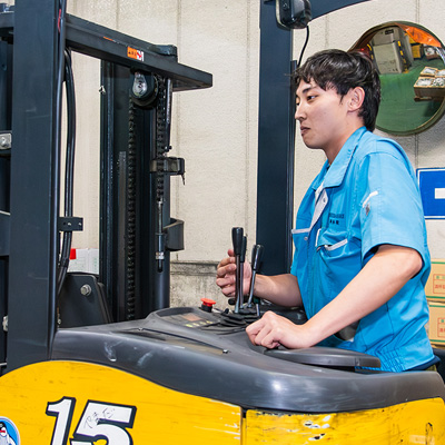 石橋青果　市場事業部　岡林 駿